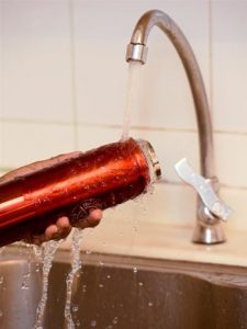 metd_na_0403_pg3_mainpic_niklasalbakri_1